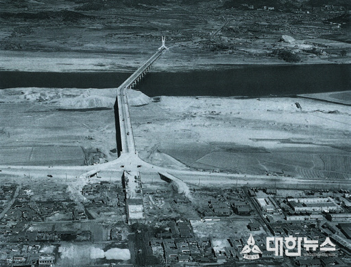 제 2한강교(현 양화대교) 항공 촬영(65. 3. 10)