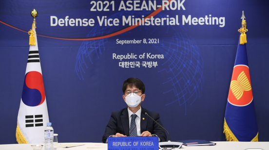 박재민 국방부차관이 8일 제10회 '서울안보대화'(SDD)를 계기로 열린 한·아세안(ASEAN·동남아시아국가연합) 국방차관회의에서 발언을 하고 있다. (국방부 제공)