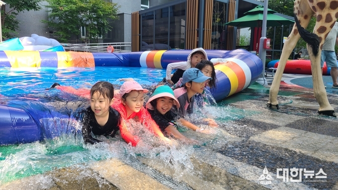 앞산봉덕영무예다음 물놀이 행사. 대구시 제공