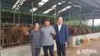 최기문 영천시장,세쌍둥이 출산한 한우농가 방문 격려