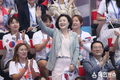 김정숙 여사, 1박2일 일정 광주 방문해 경기 응원