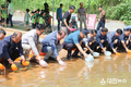 단양군, 단양강 쏘가리 치어 방류 행사 가져