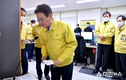 경상북도 이철우 지사, 안동·문경지역 해외 성지순례단 단체격리 시설 격려방문
