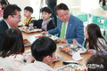김영환 충북도지사,윤건영 충북교육감 학교급식 현장 방문