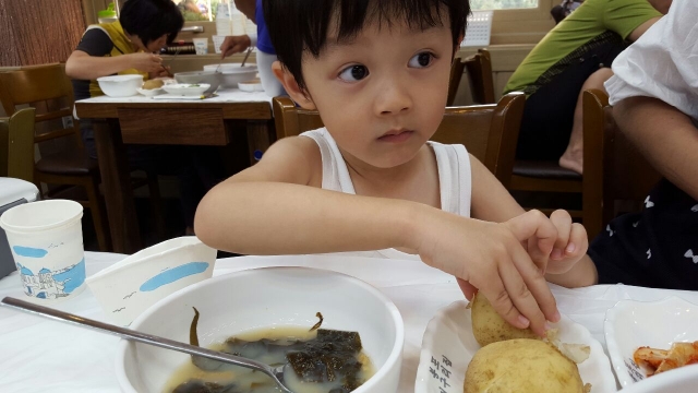 세계요리레시피대회_홍보대사_5살_김유건_군.jpeg