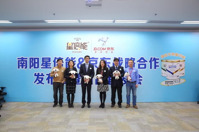 런칭 사진컷1.jpg