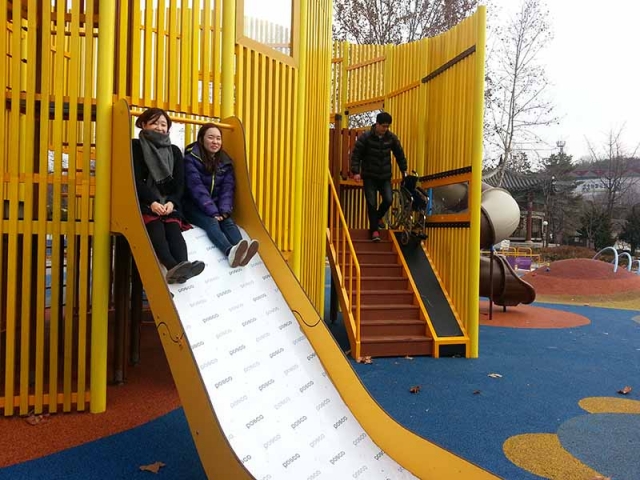 (사진)서울시설공단_무장애 통합놀이터 개장1_20160113 copy.jpg