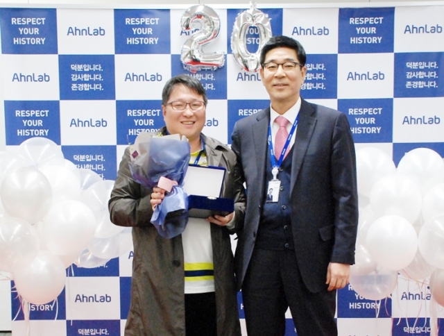 20년 근속_황규범수석.jpg